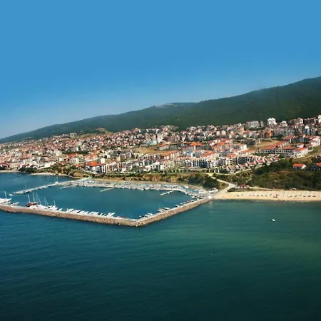 Appartement Fregata 4 *